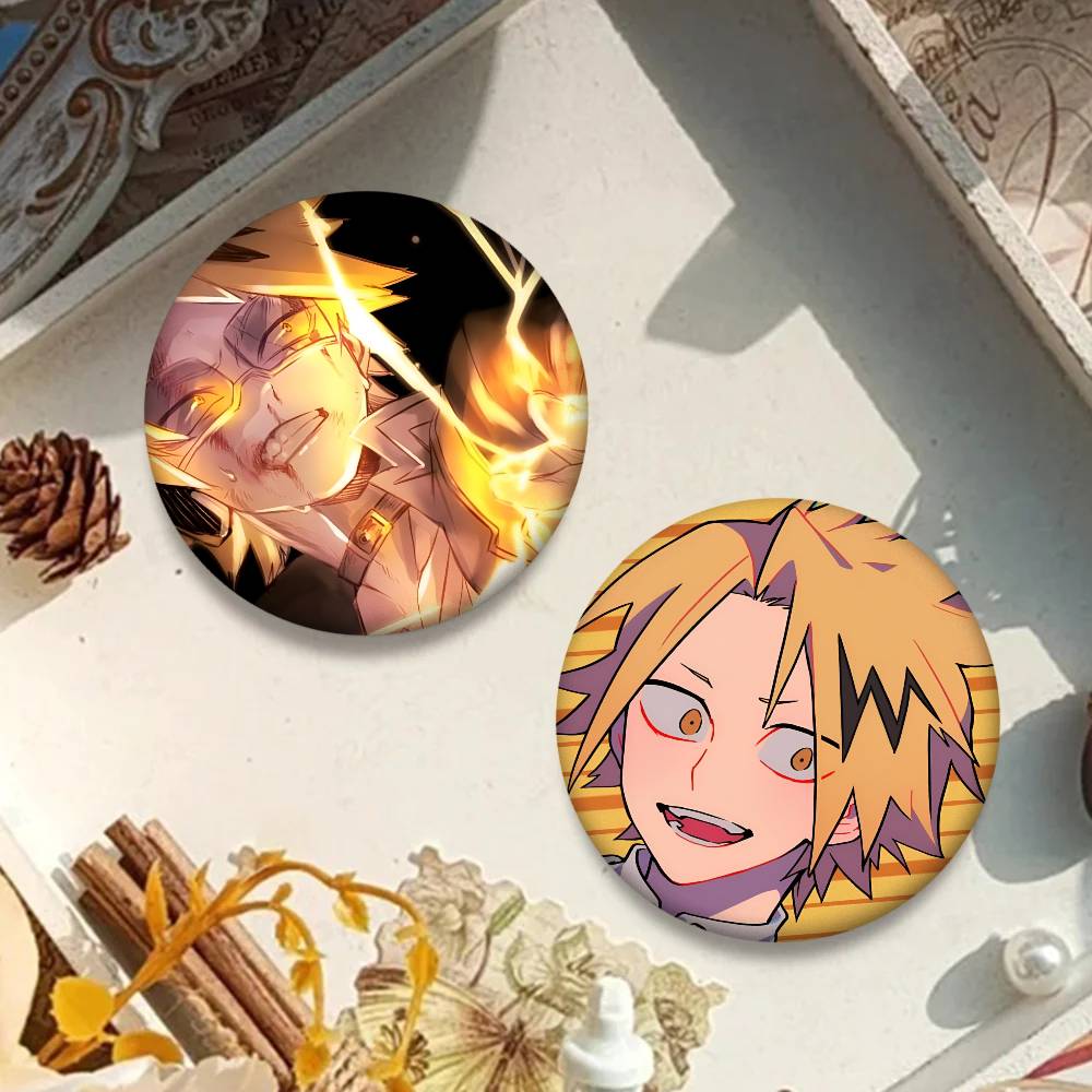 Pin Redondo de Anime My Hero A - Anime Cosplay Website reseña y precio